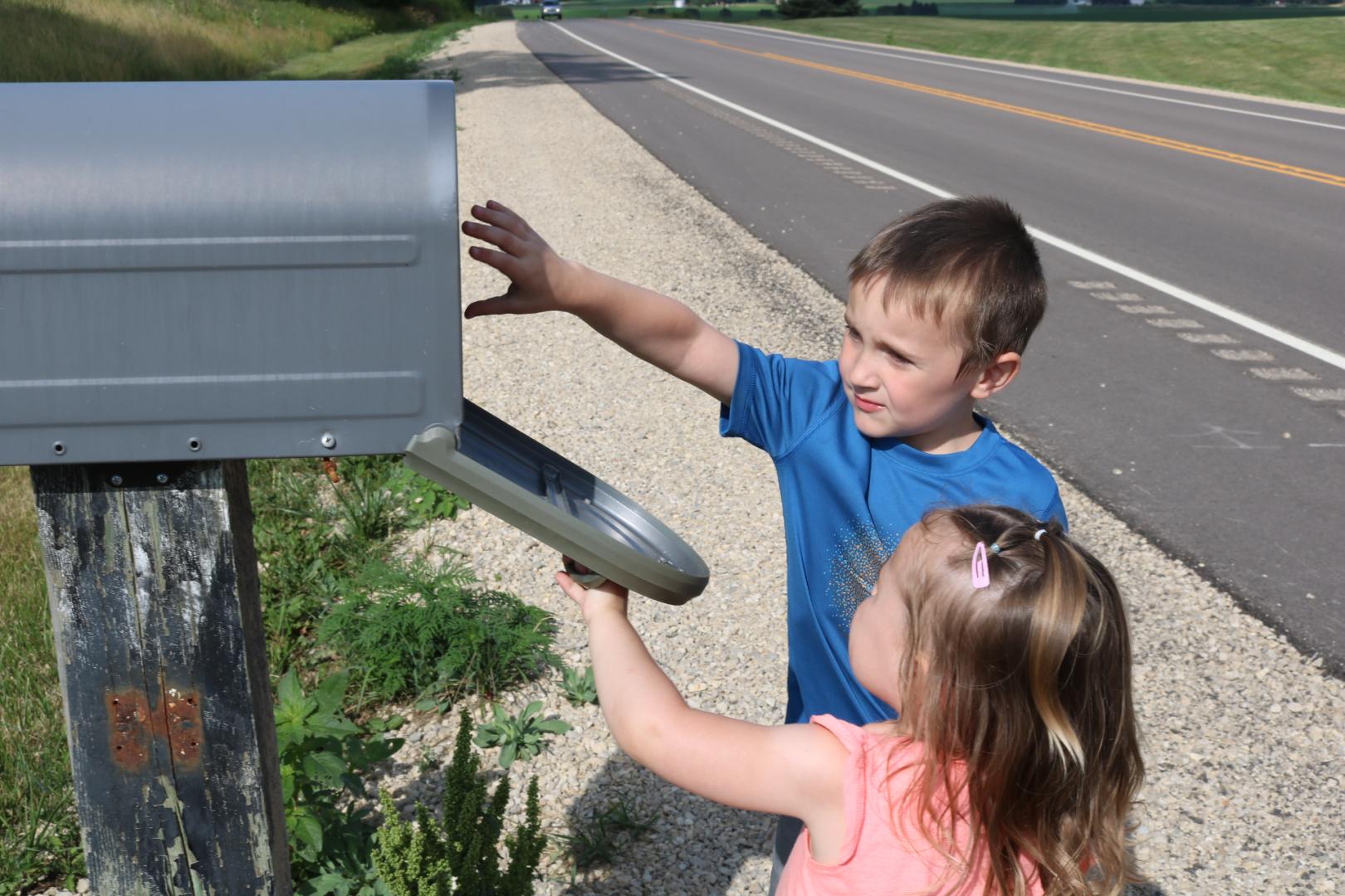 Kids at the mailbox